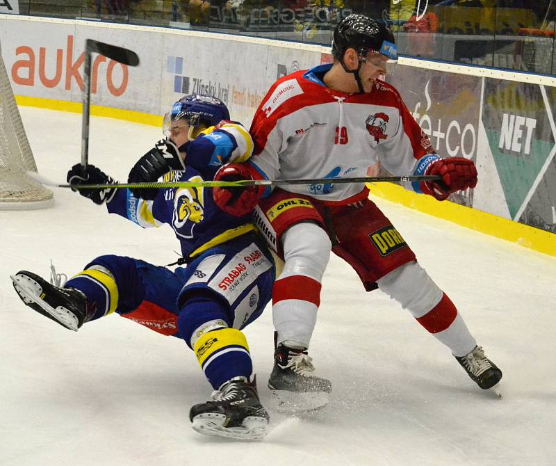 Hokejisté Aukro Berani Zlín se ve 20. kole hokejové extraligy utkali s Olomoucí.