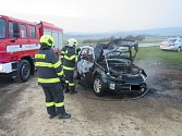 V Lukově na Zlínsku shořelo osobní vozidlo.