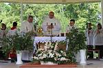 V neděli 18. června 2017 zaplnili park Komenského ve Zlíně věřící ze zlínské farnosti sv. Filipa a Jakuba, aby oslavili významný svátek, tzv. Boží Tělo. Slavnostní mše svatá začala v 10 hodin dopoledne v parkovém altánku. Po ní následovalo požehnání celém