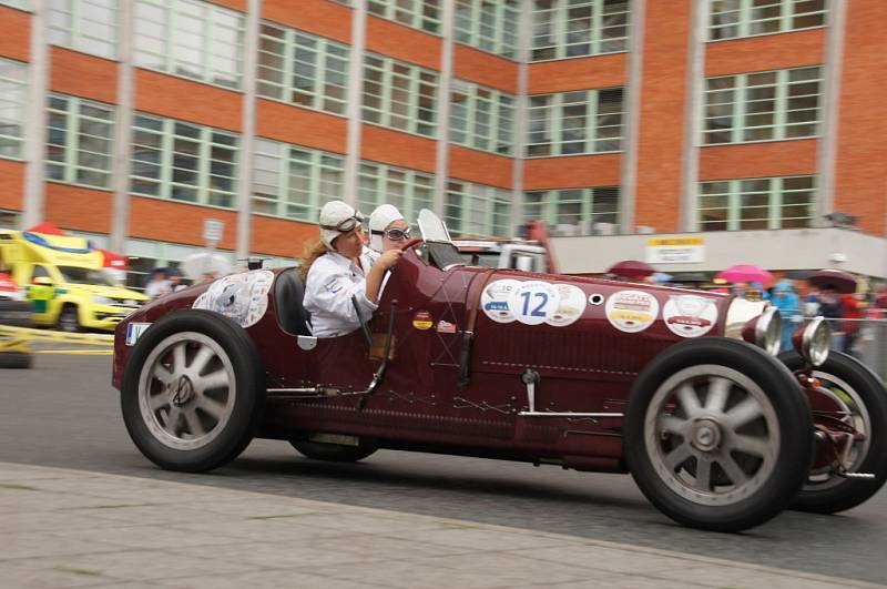 Start 49. ročník Barum Czech Rally. Bugatti