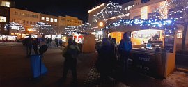 Zlínské tržiště na náměstí Míru ve Zlíně.