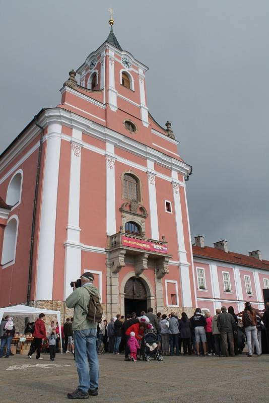 Ve Štípě otevřeli opravené náměstí