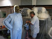 Sochař Radim Hanke pokračuje v tvorbě sochy prvorepublikového podnikatele Tomáše Bati