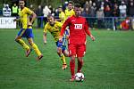 Fotbalisté ligového Zlína (ve žlutých dresech) zvládli 3. kolo MOL Cupu, když divizní Slavičín vyprášili 9:3.