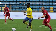 Fotbalisté Zlína (ve žlutých dresech) prohráli v 5. kole FORTUNA:LIGY se Sigmou Olomouc 0:1