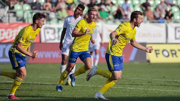 Mladý obránce Martin Cedidla rozhodl poslední duel fotbalistů Zlína v Karviné.