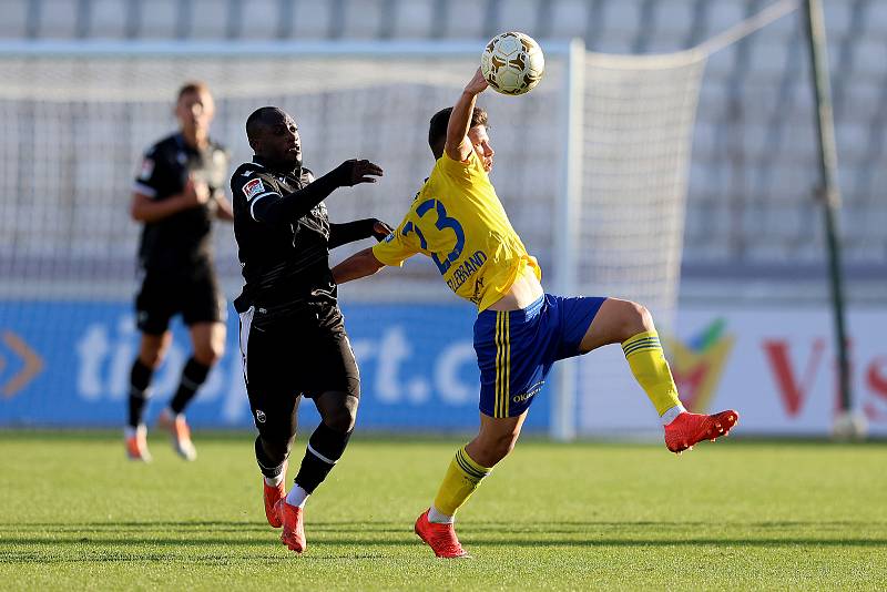 Fotbalisté Zlína (žluté dresy) ve druhém zápase Tipsport Malta Cupu 2023 podlehli německému Sandhausenu 1:2.