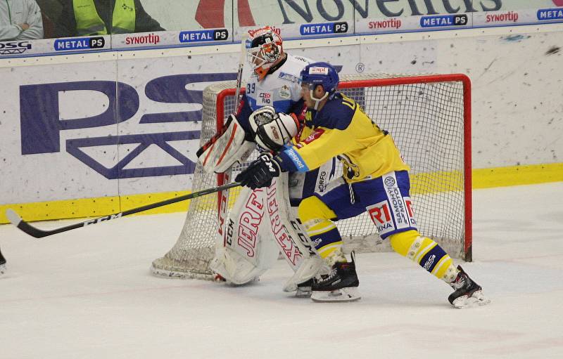 Extraligoví hokejisté Zlína (vš žlutém) v nedělním 26. kole doma hostili mistrovskou Kometu Brno.