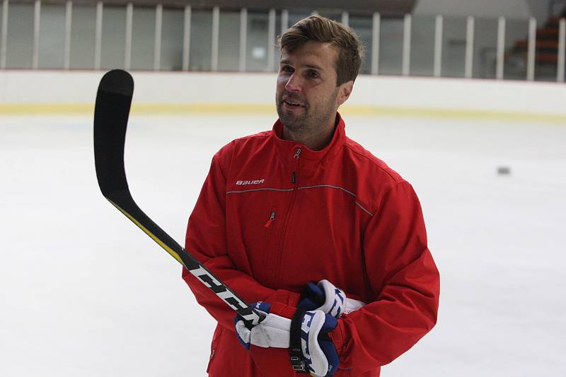 Bývalý úspěšný zlínský hokejista a nyní hokejový agent Jaroslav Balaštík.
