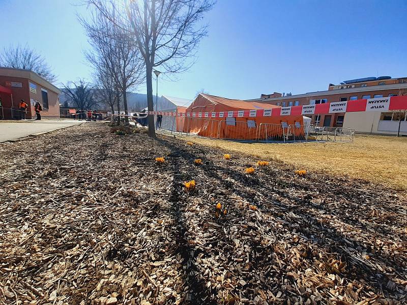 Krajské asistenční centrum pomoci Ukrajině ve Zlíně přijme denně okolo 400 lidí z Ukrajiny, kteří odešli před válkou do Česka. Především ženy a děti.