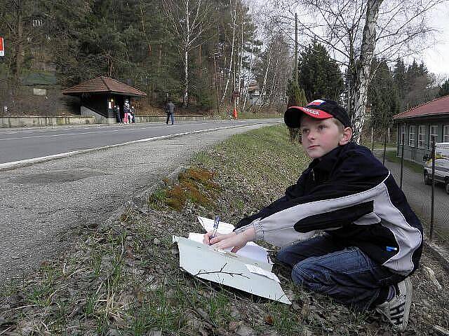 Zajímavý test si v pondělí 12. dubna udělaly děti ze základní školy ve Valašských Kloboukách. Měřili řidičům rychlost, s jakou vjíždějí do obce.