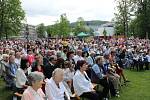 V neděli 18. června 2017 zaplnili park Komenského ve Zlíně věřící ze zlínské farnosti sv. Filipa a Jakuba, aby oslavili významný svátek, tzv. Boží Tělo. Slavnostní mše svatá začala v 10 hodin dopoledne v parkovém altánku. Po ní následovalo požehnání celém