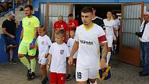 Fotbalisté Zlína (bílé dresy) v Lanžhotě zvítězili 2:0.