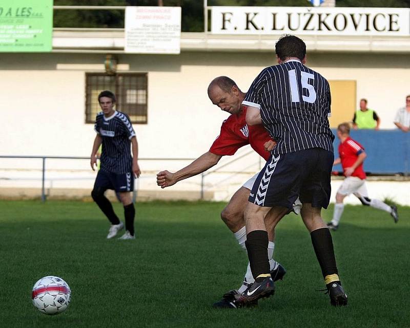 I. A třída: Lužkovice (modří) - Hrachovec 3:1 (1:0) 