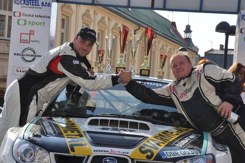 Vítězná posádka 8. Rally Jeseníky Jaromír Tomaštík - Róbert Baran