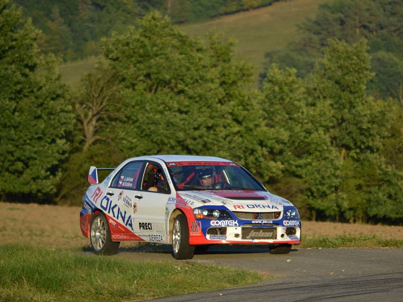 Před nadcházejícím 42. ročníkem Barum Czech Rally Zlín využilo možnost testovat vozy v našem kraji řada předních jezdců. 