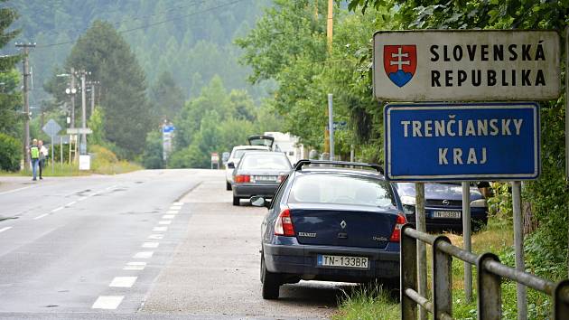 Hraniční přechody se Slovenskem byly v pátek ráno 9. července 2021 opět otevřené. Na snímku přechod Brumo-Bylnice.