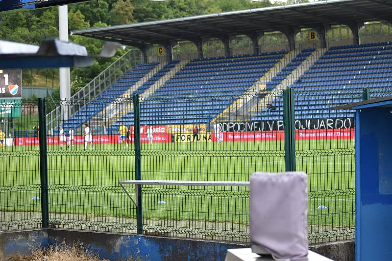 Fotbalový zápas první ligy mezi Zlínem a Ostravou - dění kolem stadionu