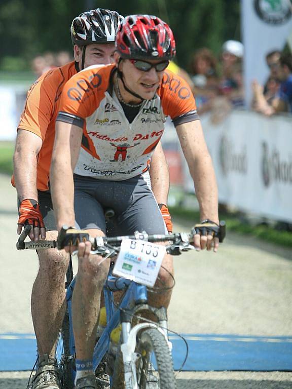 Závodu se zúčastnilo více než tisíc cyklistů, mezi nimiž nescházely ani tandemy