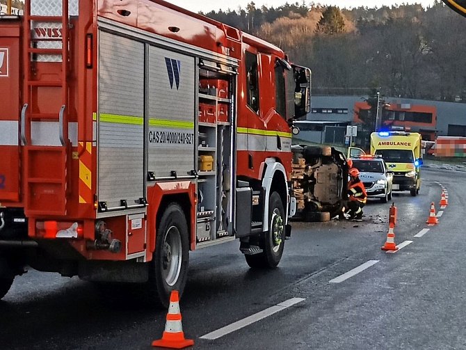 Karambolový čtvrtek na silnicích Zlínského kraje: u sedmi nehod sedm zraněných