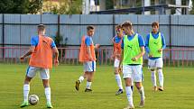 Fotbalisté Kvítkovic (modré dresy) doma prohráli s Baníkem Ostrava "B" 2:5.