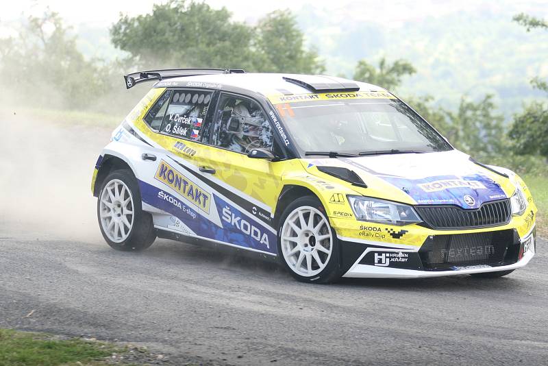 Závodníci jubilejního 50. ročníku Barum Czech Rally Zlín měli ve středu možnost testovací rychlostní zkoušky v okolí Velkého Ořechova.