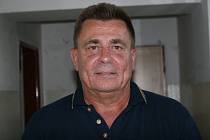 Trenér Vladislav Straka (60) vedl uplynulých pět let fotbalisty Vlachovic, kterým po podzimu náleží v I. A třídě skupině A předposlední místo se ziskem čtyř bodů. I proto se rozhodl pro změnu.