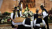 Pohřeb Lubomíra  Málka v kostele Neposkvrněného početí Panny Marie v Uherském Brodě, 6. 11. 2021