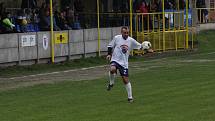 Fotbalisté Malenovic oslavili výročí devadesáti let od založení zápasem proti staré gardě Zlína. V sobotu navíc otevřeli novou tribunu.