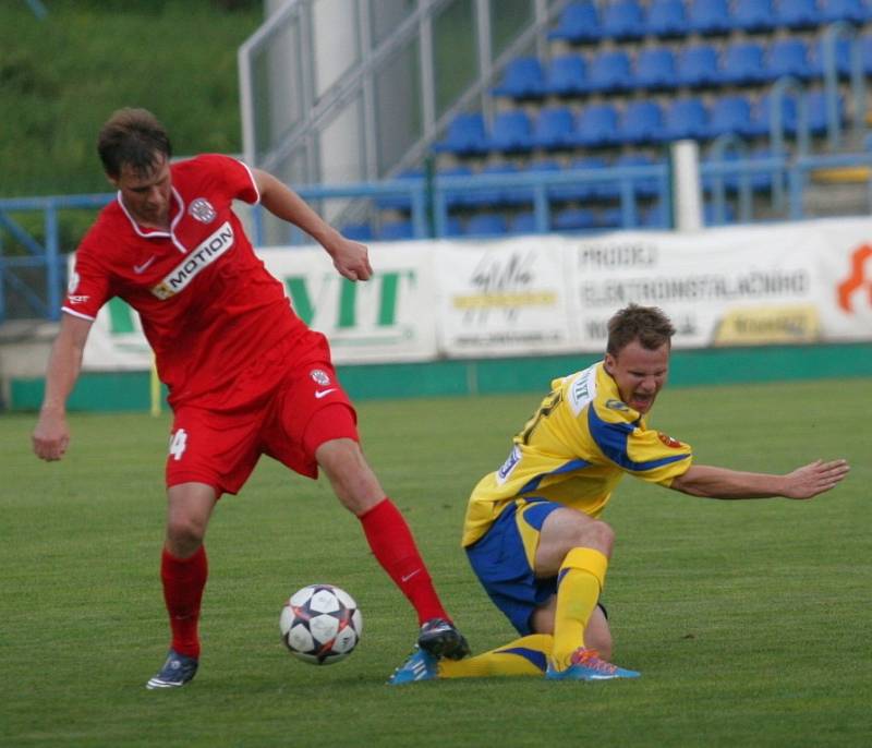 Fotbalisté Zlína (ve žlutém) porazili Brno 2:0. 