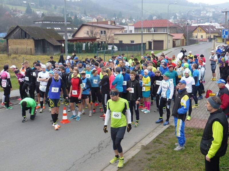 Mikulášský běh ve Zlíně jasně ovládli Tomáš Steiner a Jana Žaludková