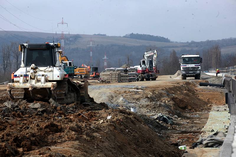 Výstavba jihovýchodního obchvatu Otrokovic, březen 2020