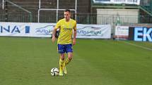 Fotbalisté Zlína (žluté dresy) vstoupili do jarní části sezony FORTUNA:LIGY těsnou porážkou 0:1 na hřišti pražských Bohemians 1905.