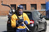 Hokejisté Zlína v pondělí poprvé vyjeli na led a začali přípravu na další extraligovou sezonu.  Na snímku Antonín Honejsek.