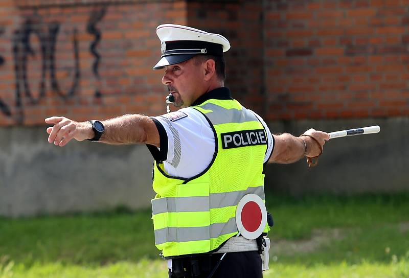 Krajské kolo soutěže dopravních policistů v řízení silničního provozu ve Zlíně .