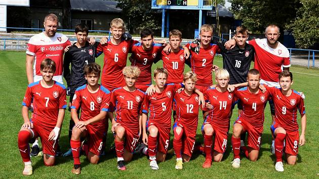 Fotbalové naděje ze Zlína a Slovácka se představily na reprezentačním kempu U15 v Břeclavi.