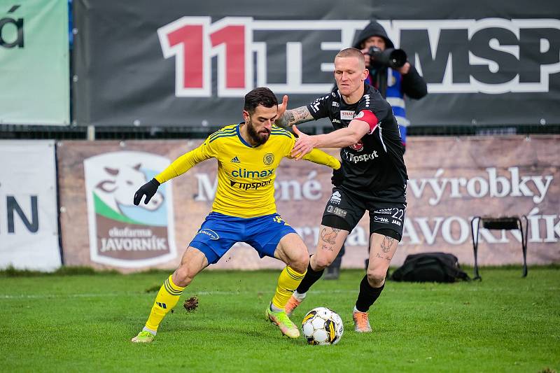 Prvoligoví fotbalisté Trinity Zlín ve 23. kole se nakonec rozešli smírně 2:2 s Hradcem Králové.