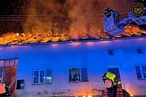 Požár v Otrokovicích zaměstnal v neděli 17. září 2023 deset jednotek hasičů.
