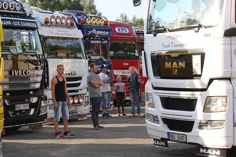 Truck sraz Zlín 2015 v Březůvkách.
