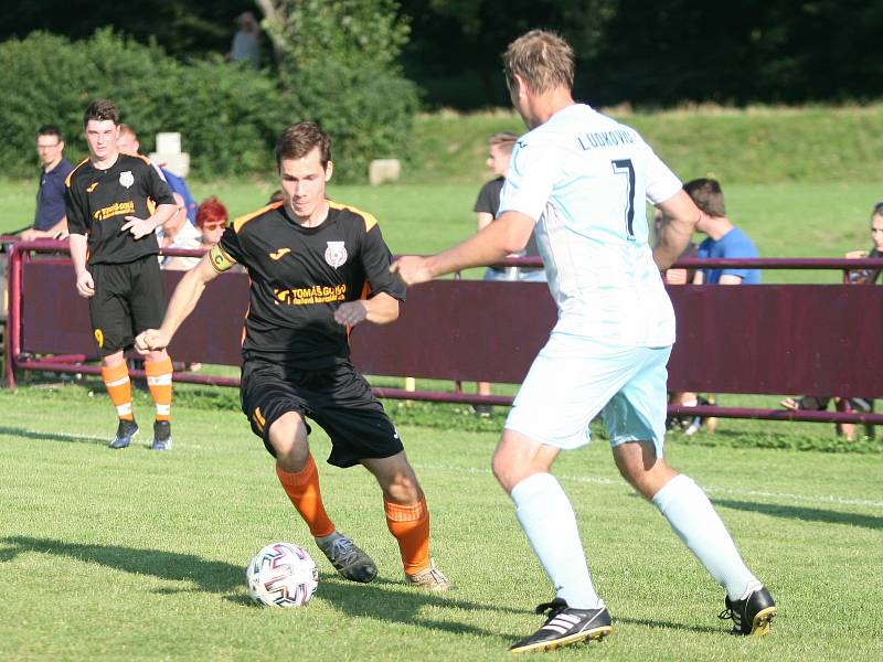 Bezbrankovou remízu přinesl sobotní fotbalový duelu I. B třídy skupiny B v Loukách, kde uhrály Ludkovice (bílo-modří) cenný bod.