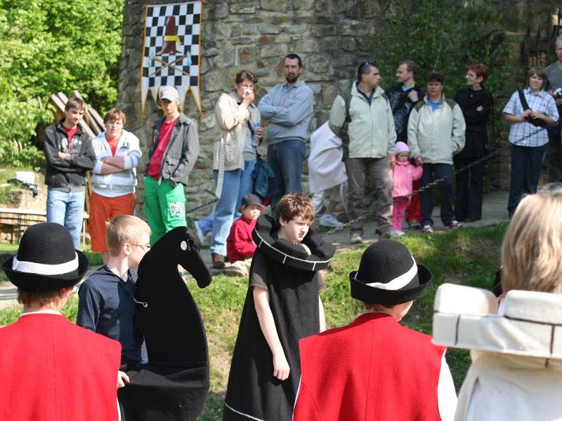 V Brumově-Bylnici zahájili turistickou sezonu 2. května šachovým turnajem. 