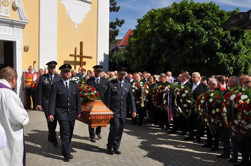 Pohřeb významného moravského agronoma a politika Františka Čuby se konal  v kostele Narození sv. Jana Křtitele ve Slušovicích ve středu 3. července 2019. Na poslední cestě zesnulého doprovodil i prezident Miloš Zeman, který byl jeho dlouholetým přítelem. 