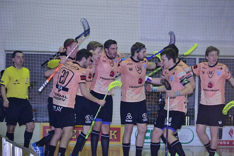 Čtvrtfinále play off florbalistů: Otrokovice - Chodov