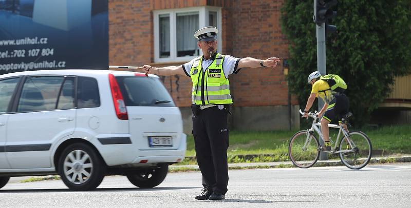 Krajské kolo soutěže dopravních policistů v řízení silničního provozu ve Zlíně .