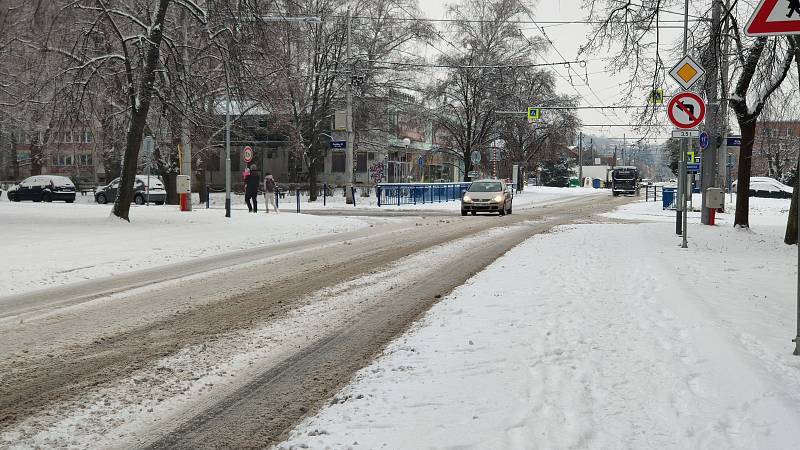 Ledovka a čerstvý sníh ve Zlíně, 8. 2. 2021