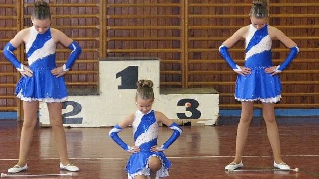 Hulín hostil Majorettes show