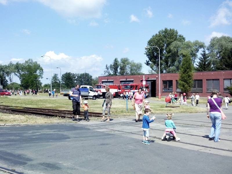 Den otevřených dveří společnosti Tajmac-ZPS přilákal davy lidí