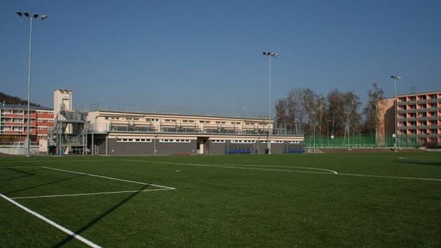 Fotbalový stadion divizních fotbalistů Baťova v Otrokovicích.