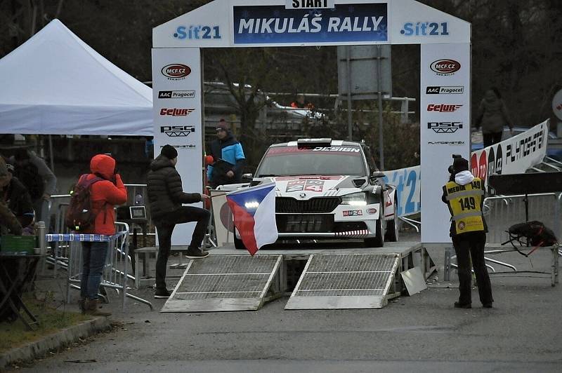 Vítězem tradičního loučení se sezonou rallye na našem území, kterým byla sobotní Mikuláš Rally 2022 s centrem ve Slušovicích, se stal kroměřížský pilot Ondřej Bisaha.