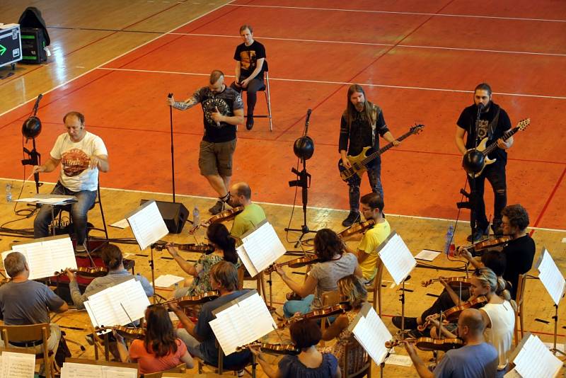 Masters Of Rock 2017. Zkouška skupiny Sabaton s filharmonií B. Martinů